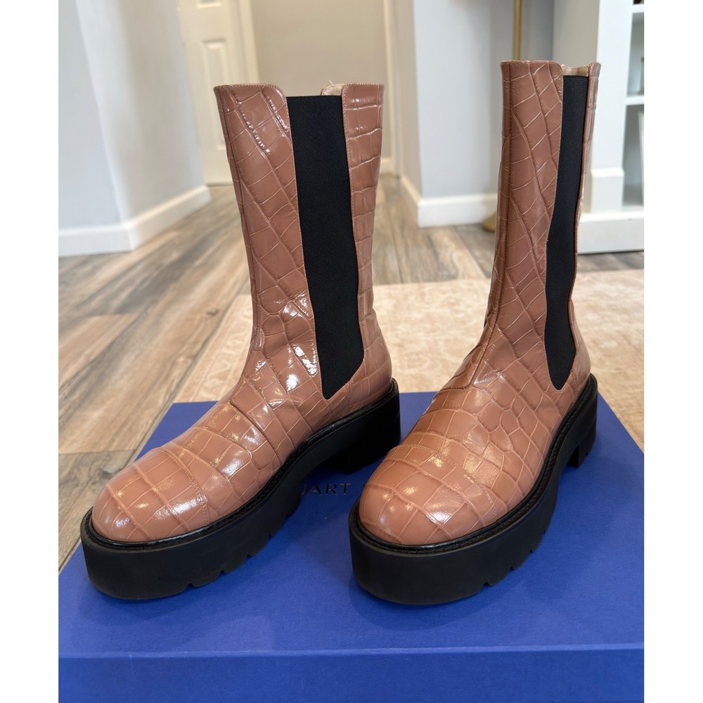 Stuart Weitzman Tan Croc Embossed Presley Ultlif Boti Chelsea Lug Boots 8.5